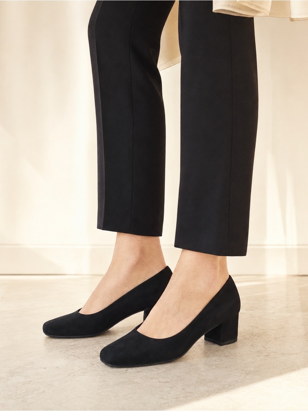 Classic Vaneli Black Suede Low Block Heel Square Toe Pumps Size 8.5M